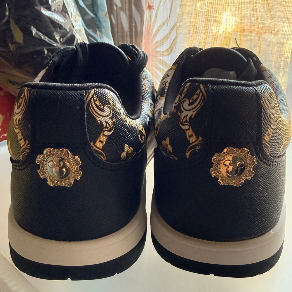 ALDO Disney 100 Collaborations Men’s Sneakers 7.5 (women’s 9) NWT - Picture 6 of 10